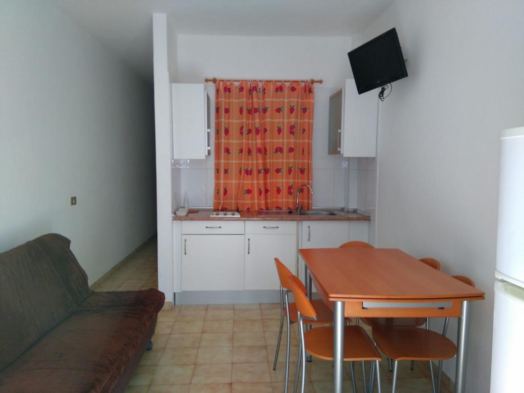 Apartamentos Noda Плая де Сантяго Екстериор снимка